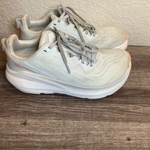 Altra Women's Sneakers in Cream and Gray
